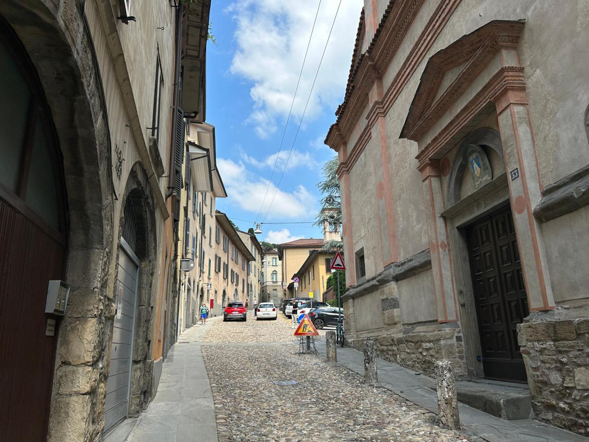 Alessandro 82 - Immobili E Soluzioni Rent Bergamo Exterior foto